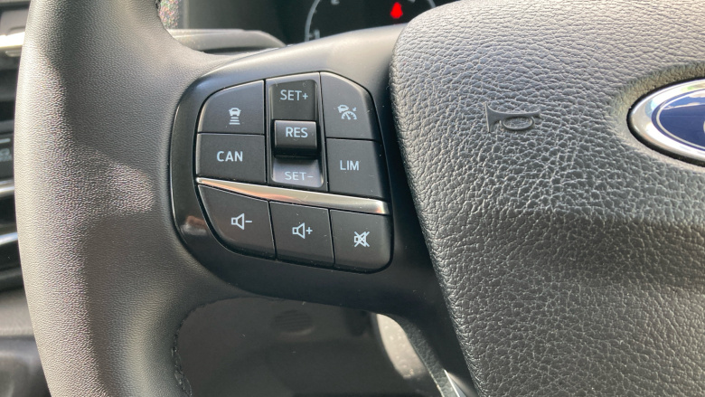 Ford Transit Custom 320 L1 Diesel Fwd 2.0 EcoBlue 170ps Low Roof D/Cab Limited Van Auto